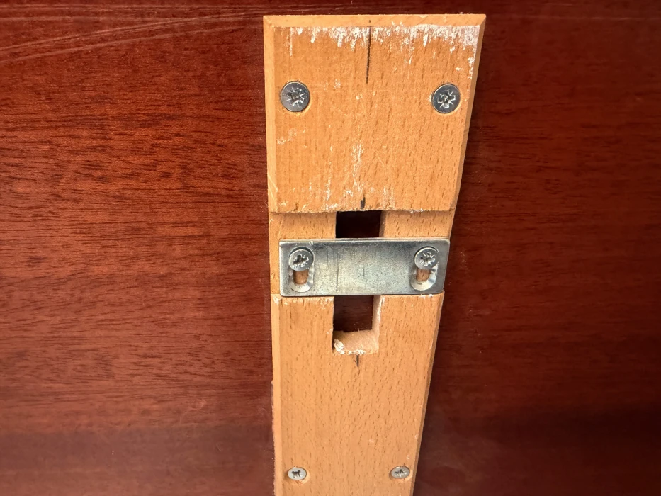 Mid-Century Modern Wall Mounted Shelf by Walter Wirtz for Wilhelm Renz, 1960s 3